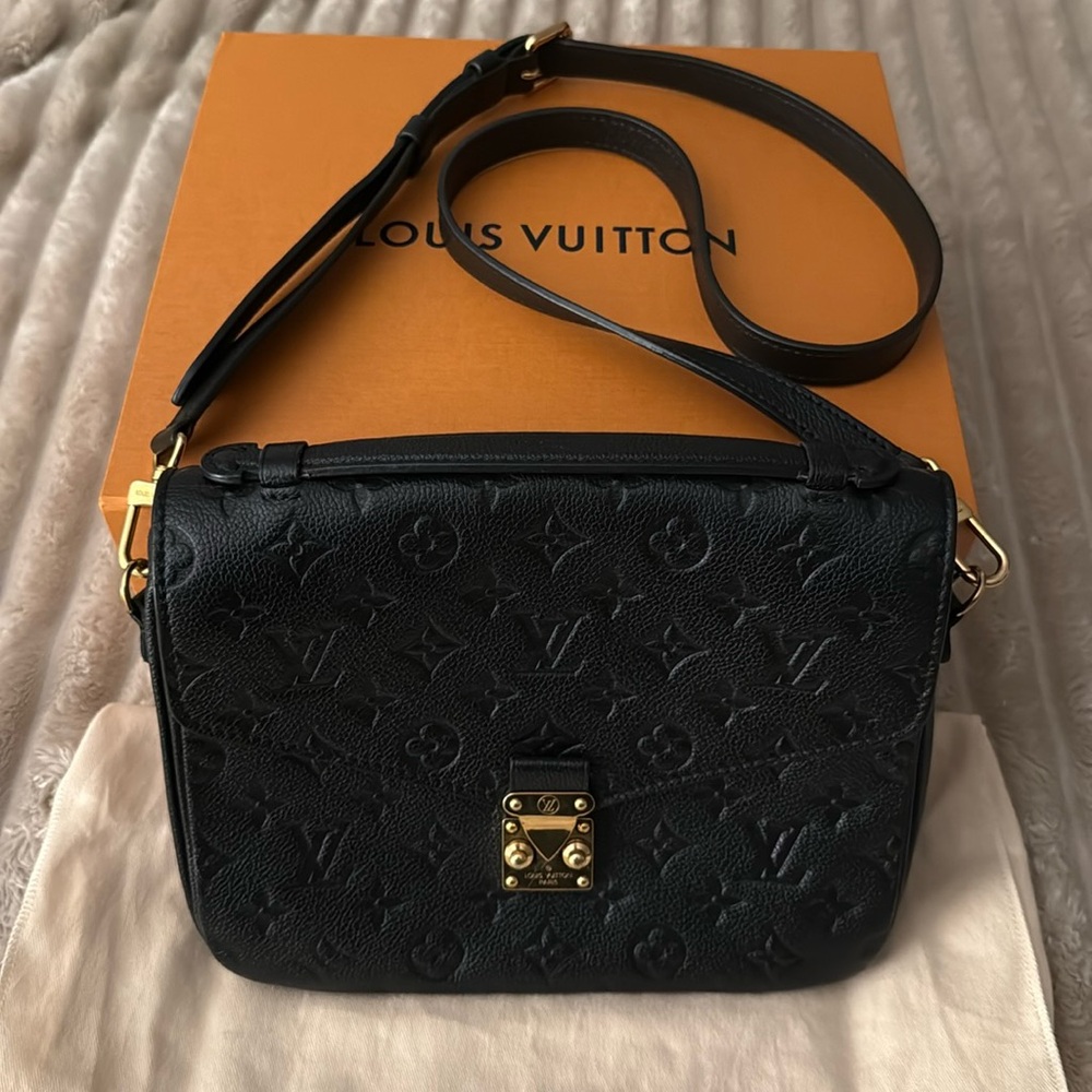 Louis Vuitton pouchette metis empreinte crossbody